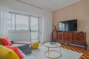 TV