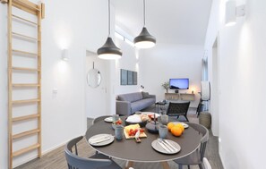 House | Living room | Smart TV