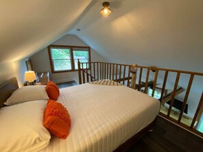 2 makuuhuonetta, työpöytä, silitysrauta/-lauta, Wi-Fi