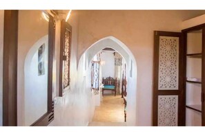 Unclassified image, 3 of 30, button