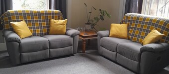 1 Bedroom apartment with a 5 minute walk into the town. Enclosed garden.
