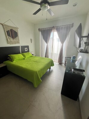 1 habitación y caja de seguridad en la habitación 