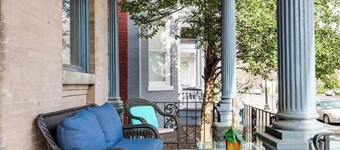 Urban Bloom/King Bed/2TVs/Free Parking/Museums