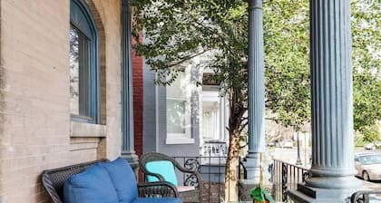 Urban Bloom/King Bed/2TVs/Free Parking/Museums