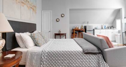 Studio Nest/2Queen beds/2TVs museums/free parking