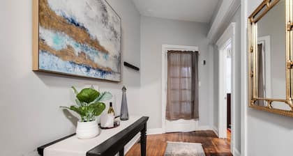 Carytown nest/King Bed/fully fenced
