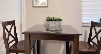 Carytown cozy nest private room Fenced Yard