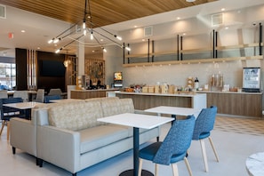 Free daily buffet breakfast - Fairfield Inn & Suites by Marriott Canton Riverstone Parkway (Canton)