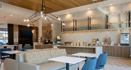 Fairfield Inn & Suites by Marriott Canton Riverstone Parkway