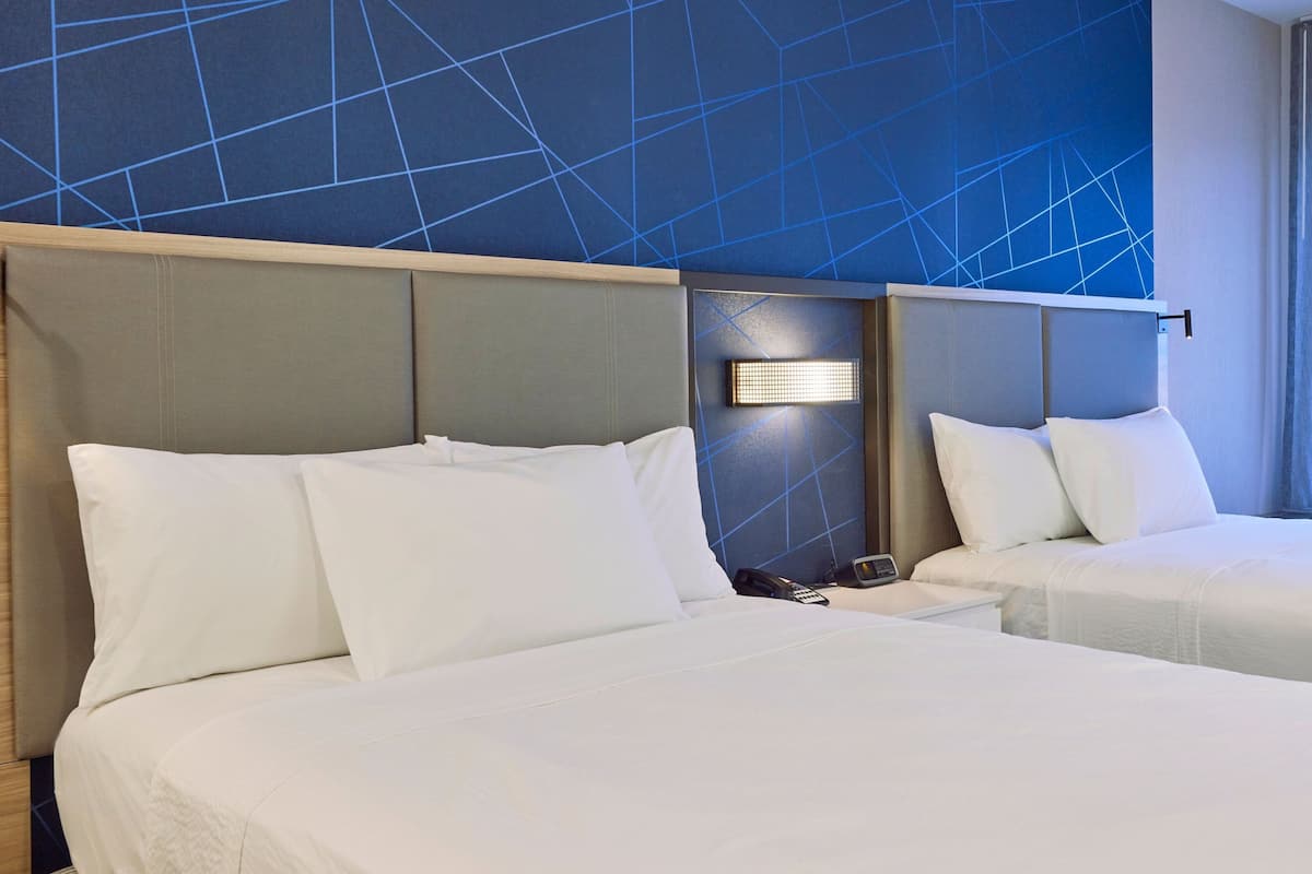 1 bedroom, individually decorated, individually furnished, desk