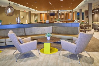 Springhill Suites By Marriott Medford Airport