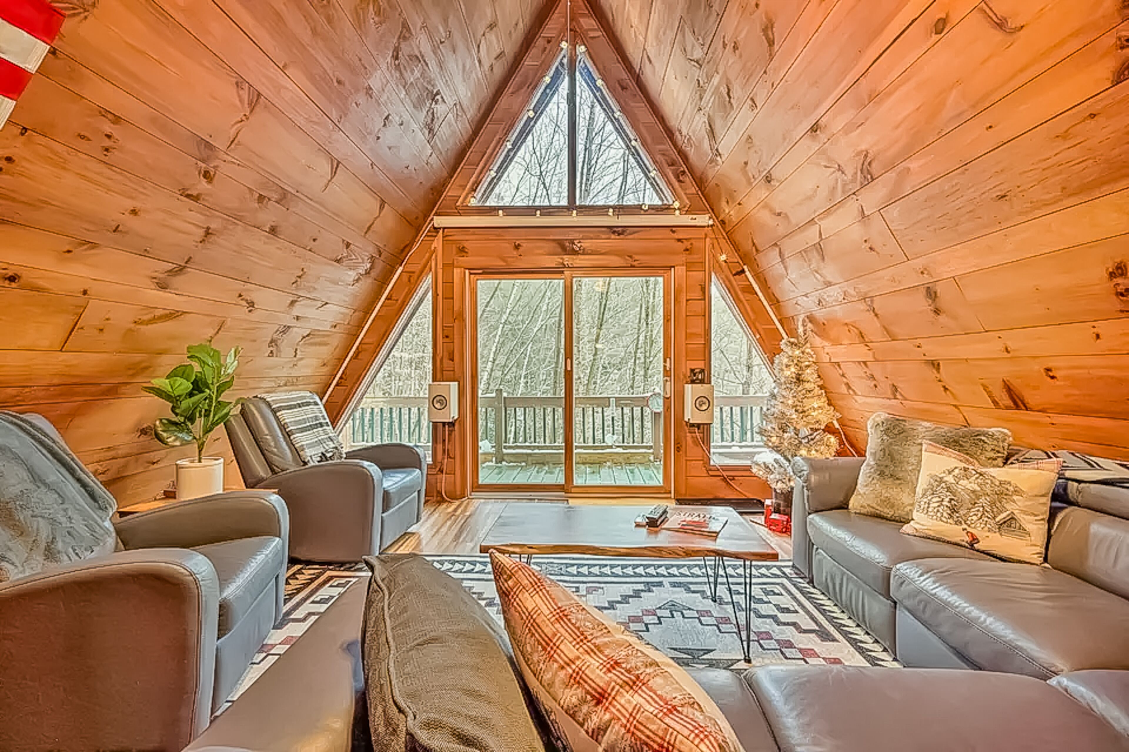 Dog-friendly chalet cabin with valley view, deck, and private hot tub