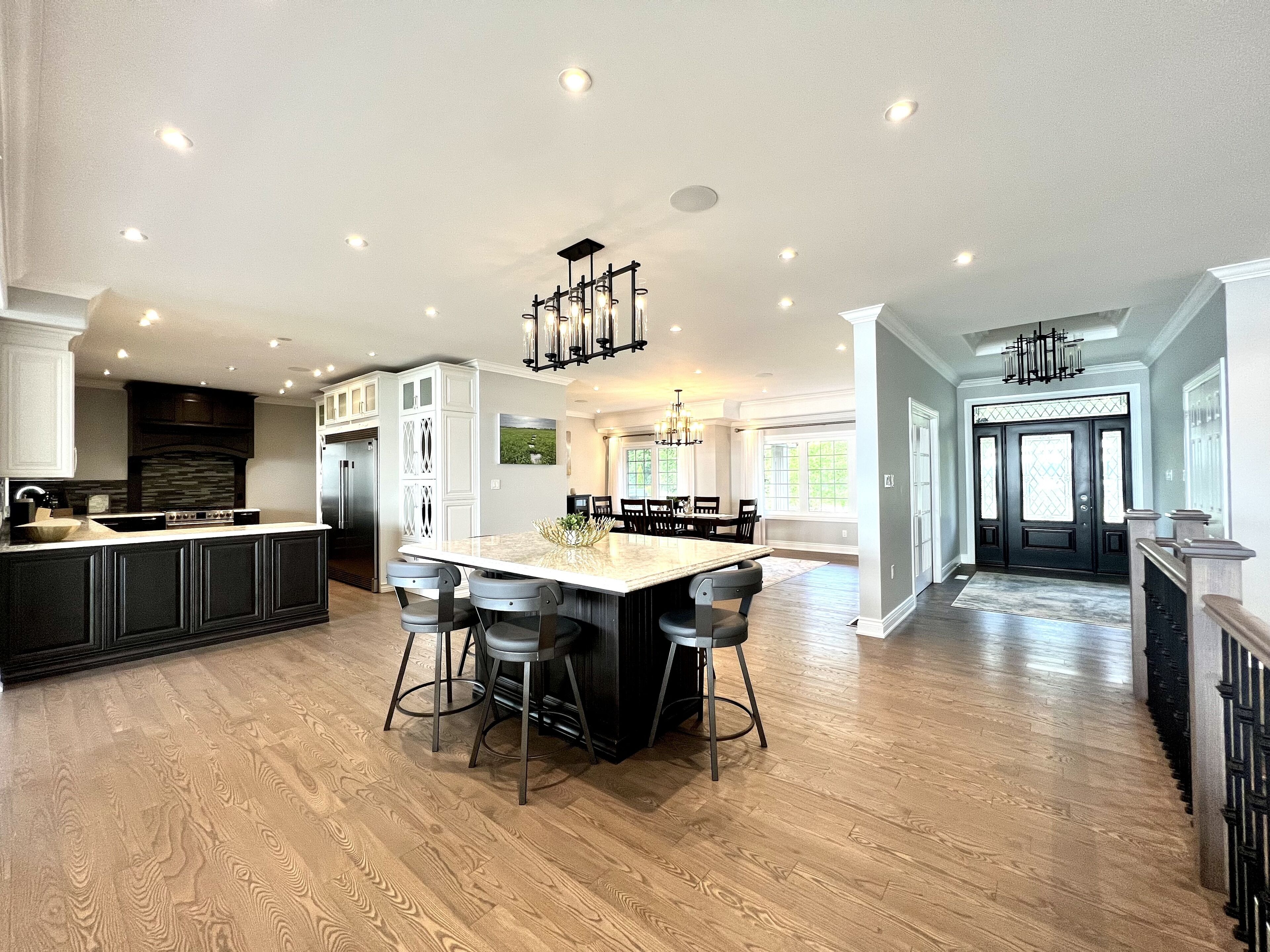 Lake House/ on Balmy Beach!