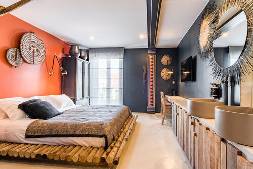 Colegio Charm House