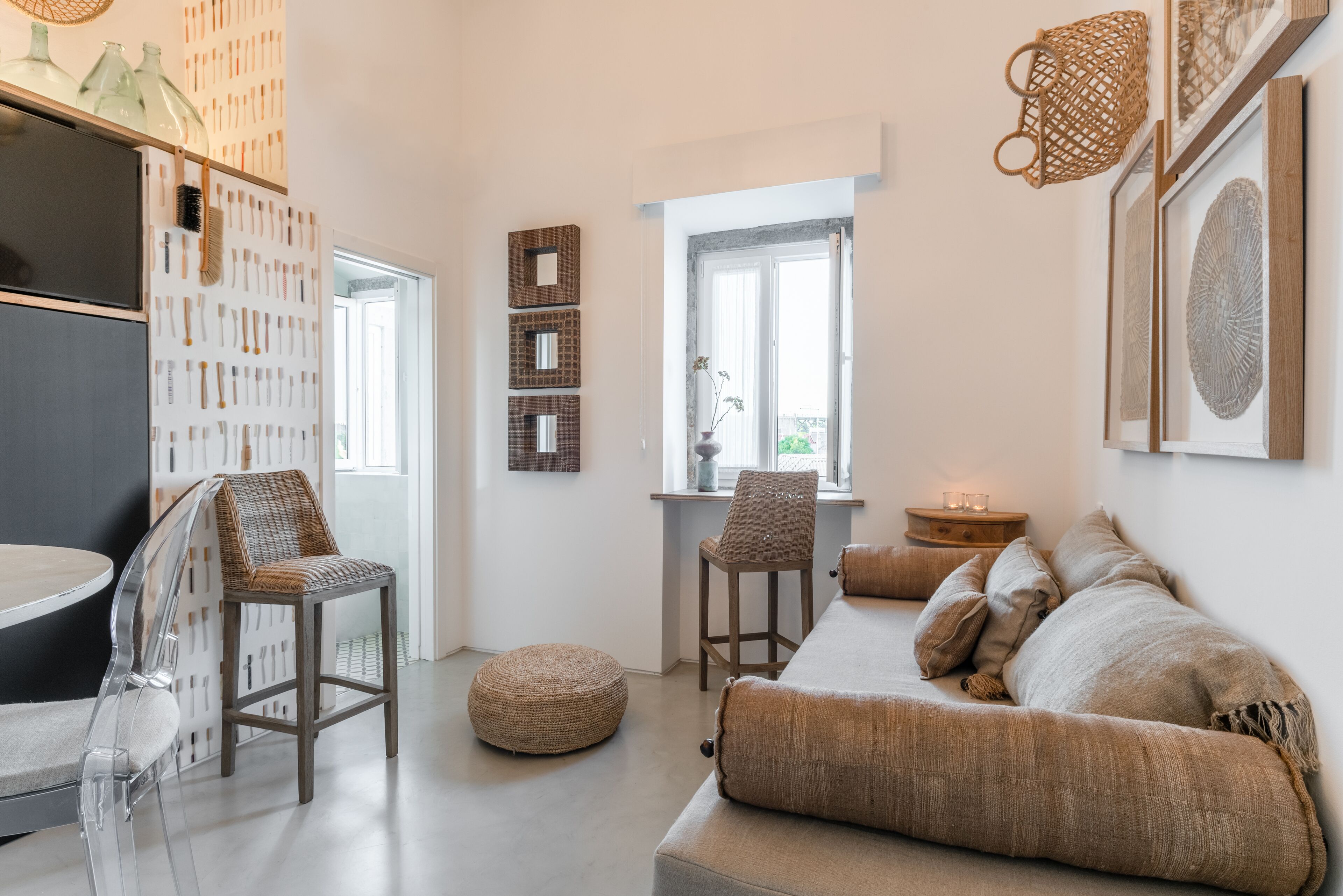 Signature Studio Suite | Premium bedding, in-room safe, laptop workspace, soundproofing