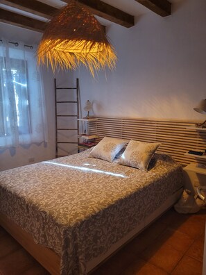 2 sovrum, strykjärn/strykbräda, gratis wi-fi och sängkläder