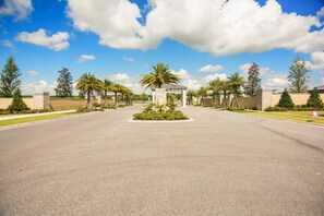 Exterior - Relax in Style: Elegant Vacation Home in Orlando (Kissimmee)