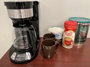 Coffee and/or coffee maker - Spacious High ceiling Basement suite (Cambridge)
