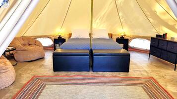 1 bedroom, pillow-top beds, bed sheets
