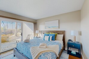 4 bedrooms, internet, bed sheets