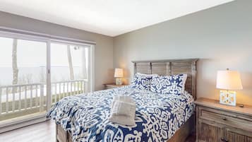 2 bedrooms, iron/ironing board, internet, bed sheets