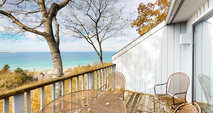 Updated condo in Glen Arbor with Lake Michigan views, fireplace, deck, W/D