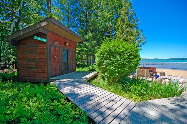 Unclassified image, 1 of 50, button