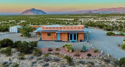 Unique Strawbale/Hueco Tanks/Mtn Views/King BD