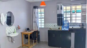 Kochgeschirr/Geschirr/Besteck, Gewürze