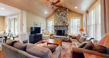 Beautiful updated home in downtown Glen Arbor with front porch, fireplace, grill