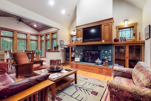 TV, fireplace, DVD player