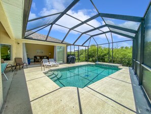 A heated pool - Rotonda Sun, full refund*, heated pool, sleeps 6 (Rotonda West)