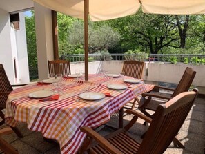 Buiten dineren