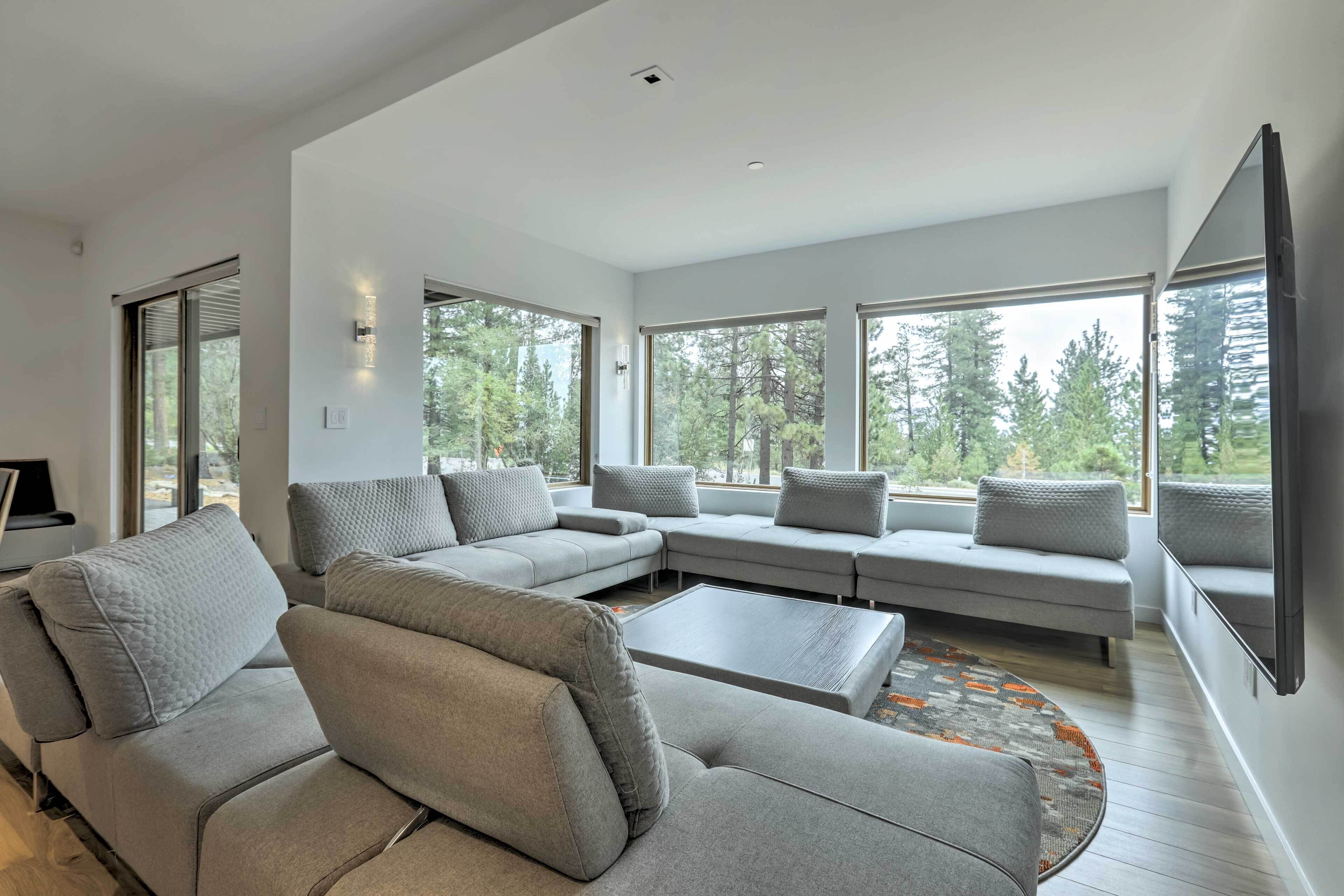 Sleek & Spacious Incline Village Hideaway!