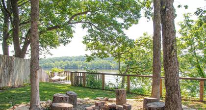Sunrise Bluff Lakefront - in family-friendly area w/ great view of Grand Lake