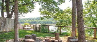 Sunrise Bluff Lakefront - in family-friendly area w/ great view of Grand Lake