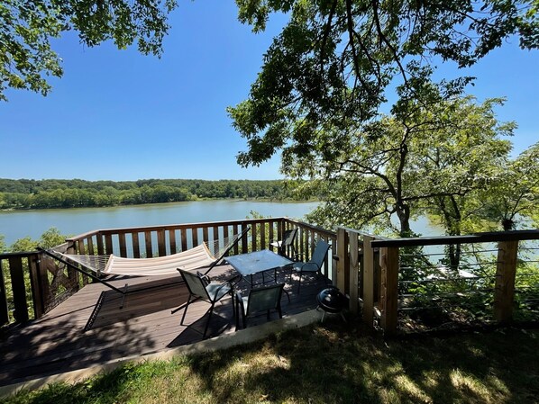 Property grounds - Sunrise Bluff Lakefront - in family-friendly area w/ great view of Grand Lake (Grove)