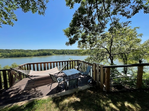Sunrise Bluff Lakefront - in family-friendly area w/ great view of Grand Lake