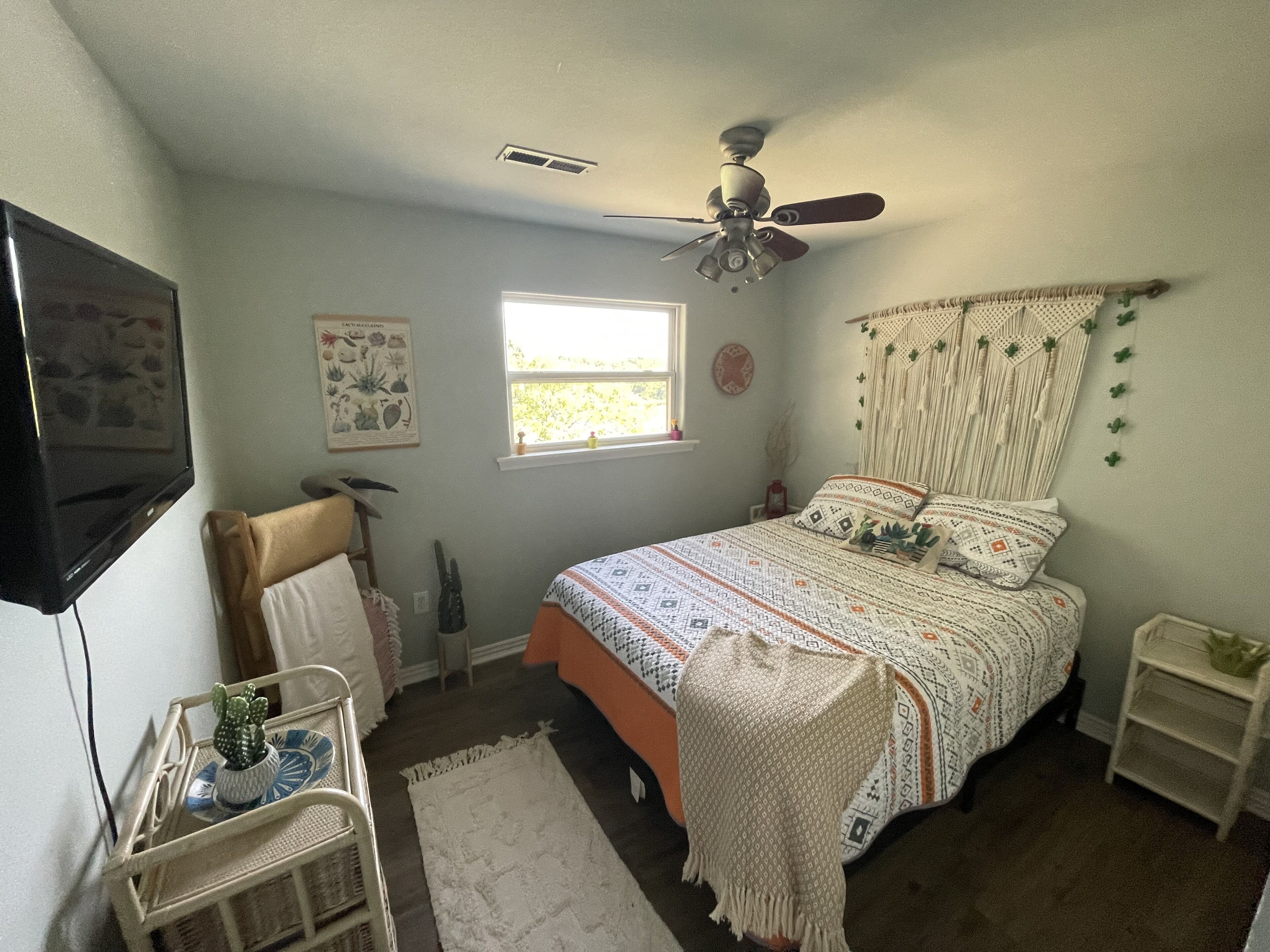 3 habitaciones, cuna de viaje, wifi gratis y ropa de cama 