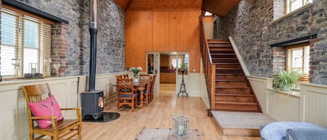 Cottage | Interior