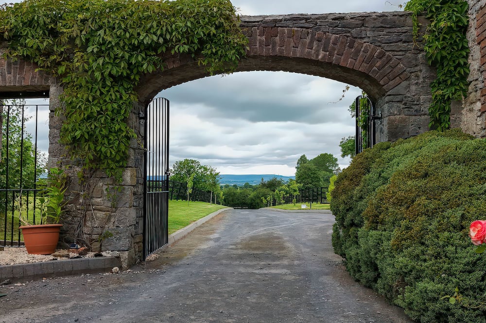 Coach House - Dunkerrin