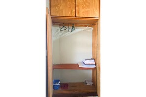 Interior - 2 brm apartment, 10min walk to CBD (Eldoret)