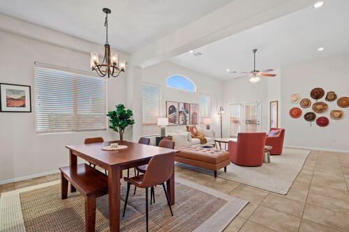 Comfy SW Home with Private Yard & Mountain Views!