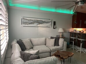 Smart TV - ** Relax your stress away at this Island Retreat **  (Marco Island)