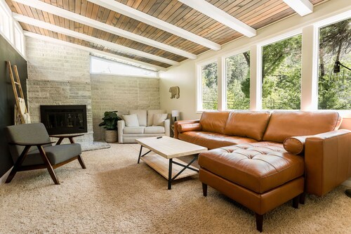 Quiet and Peaceful Retreat in Spectacular Cleghorn Canyon