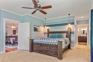 3 多间卧室、熨斗/熨衣板、WiFi、床单