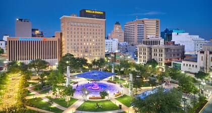 Private El Paso Getaway Near Franklin Mountains!