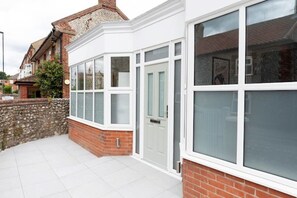 Exterior detail - Cosy and Modern 2-Bed Bungalow 150m from Beach (East Runton)