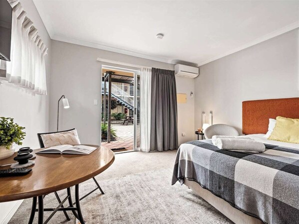 1 bedroom, WiFi, bed sheets - Bette - Central Studio Apartment right in town (Margaret River)