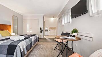 1 bedroom, WiFi, bed sheets